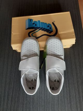 Zuecos blancos unisex nuevos sin estrenar