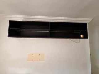 Mueble bar elevable negro con luz LED