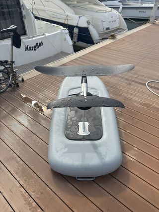 Tabla de surf eléctrica con manillar Flite