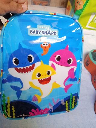 Mochila y Puzzle Djeco