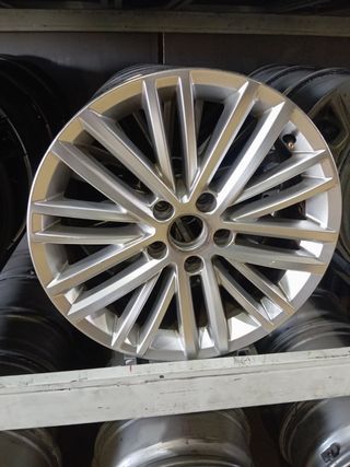 Llantas de aleación plateadas 17