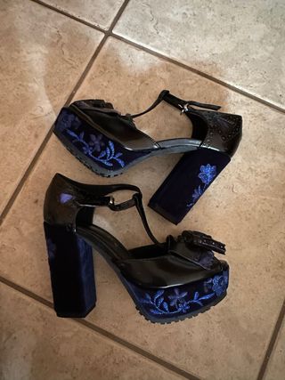 Scarpe con tacco in velluto blu/nere Lorenzo Mari