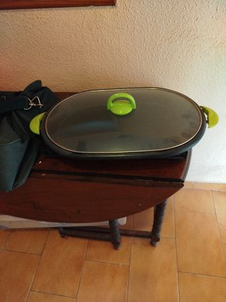 Cocina Eléctrica Ovalada con Tapa