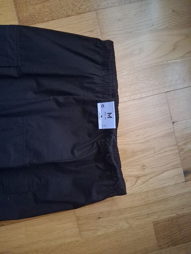 Gonne beige e nere Set di gonne nuove