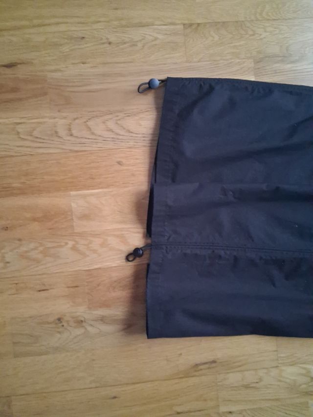 Gonne beige e nere Set di gonne nuove