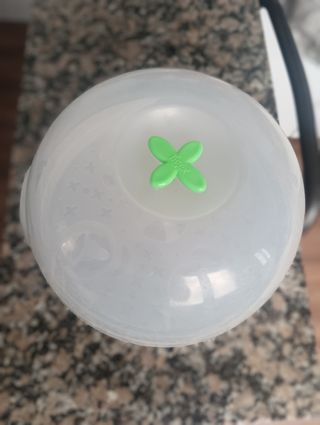 Esterilizador de biberones y chupetes