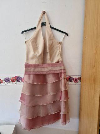 Vestido de fiesta beige y rosa
