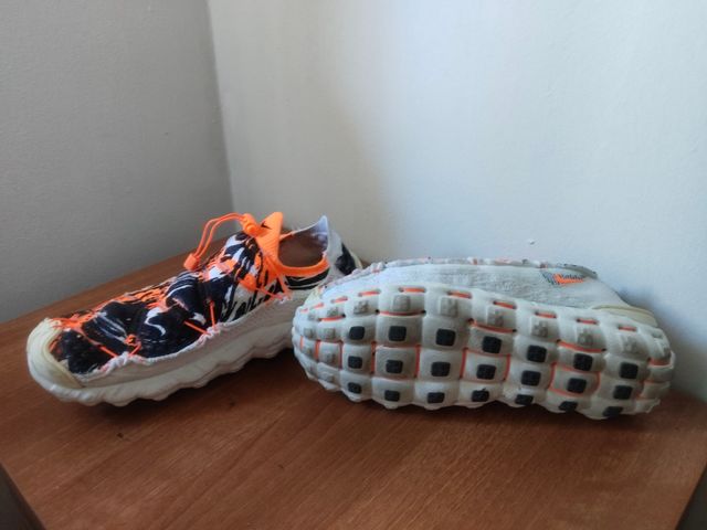 Nike ISPA Mindbody Negro Naranja