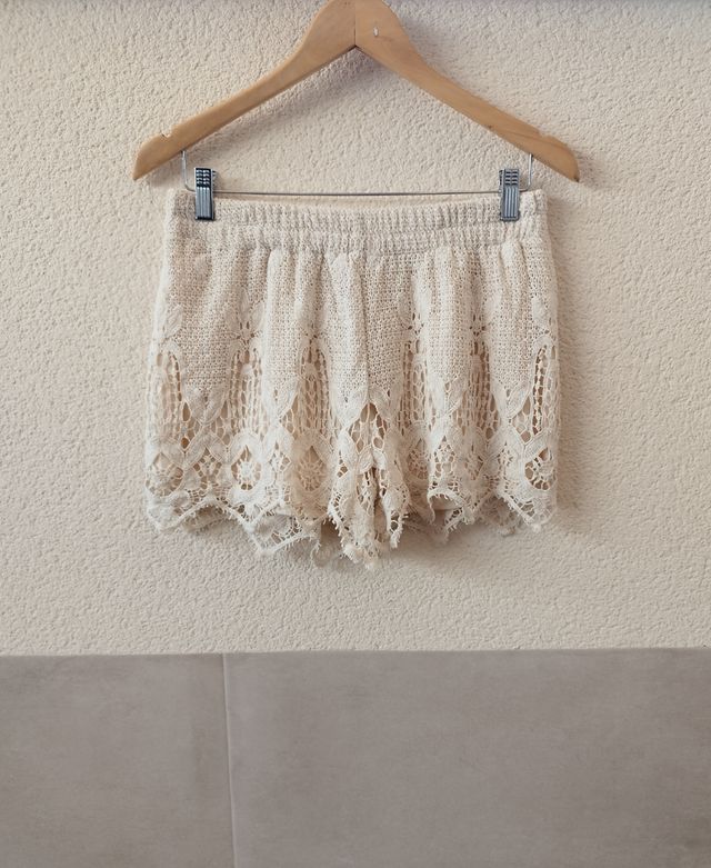 Shorts de encaje New Look T. L.