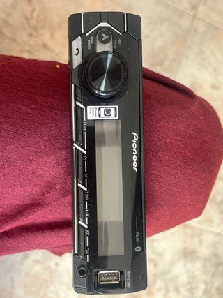 Pioneer MVH-S320BT Receptor Negro solo frontal