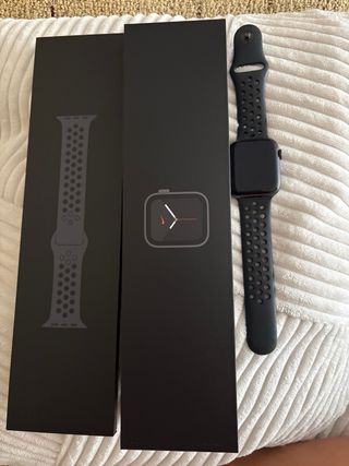 Apple Watch SE Negro Nike