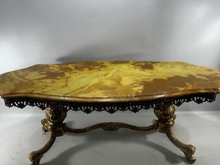 Antigua mesa de bronce y mármol