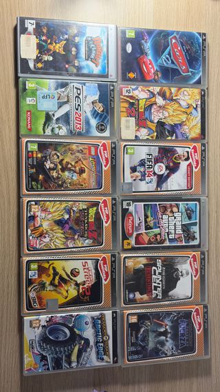 Lote 16 Juegos PSP y 2 pelis.
