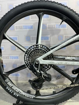 SPECIALIZED EPIC 8 S-WORKS