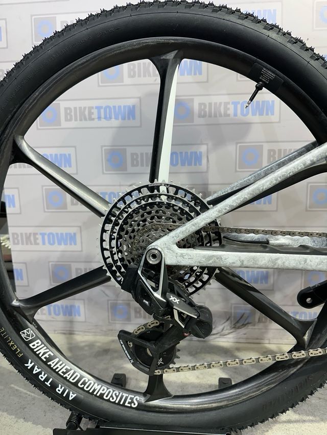 SPECIALIZED EPIC 8 S-WORKS