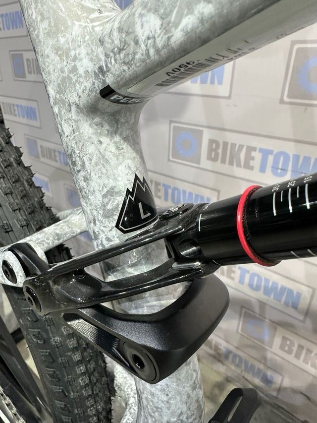 SPECIALIZED EPIC 8 S-WORKS