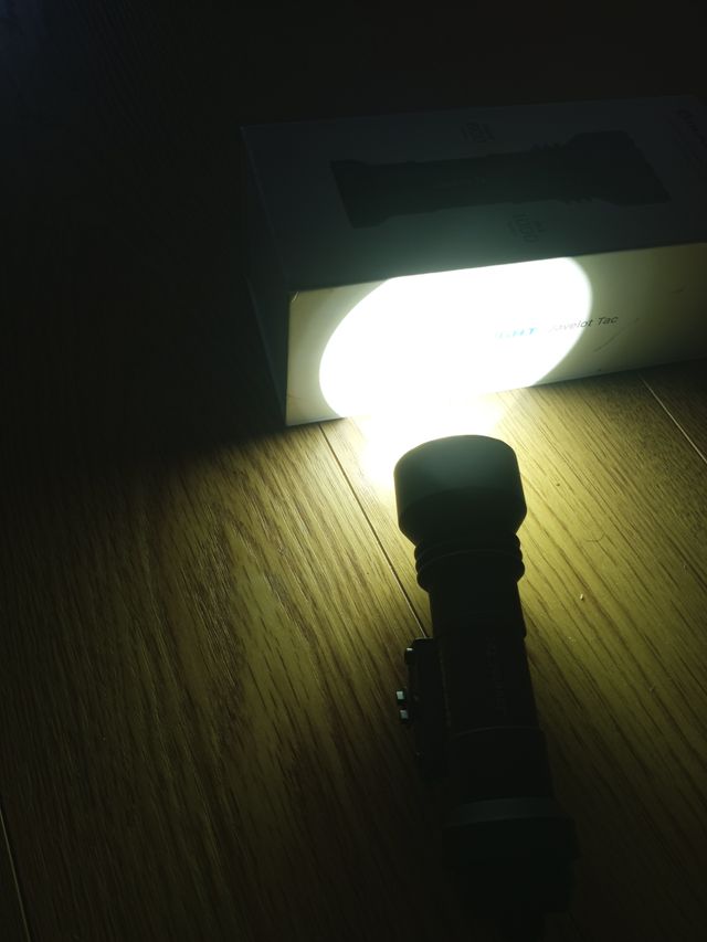 Olight Javelot Tac Linterna Tac