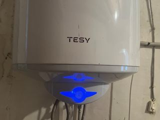 Calentador de agua TESY blanco