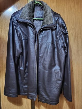 Chaqueta de cuero marrón