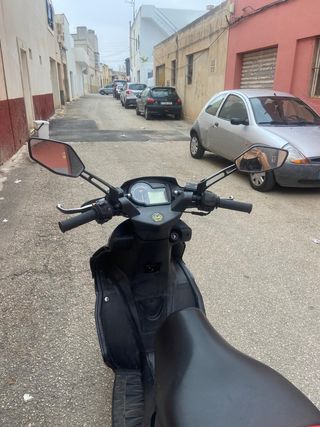 Aprilia SR50 2T Scooter