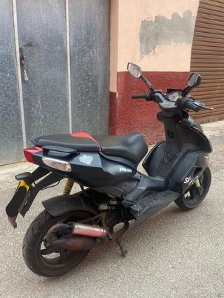Aprilia SR50 2T Scooter