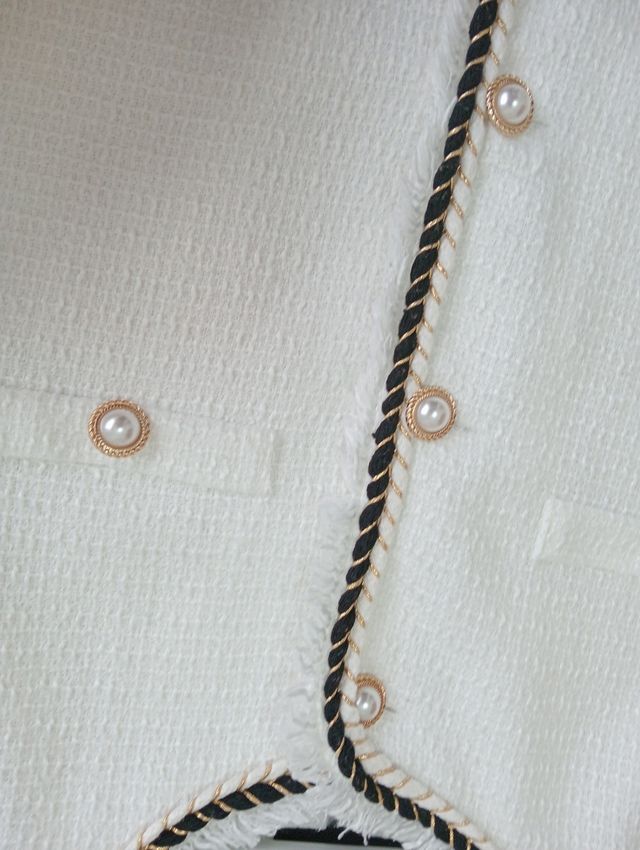 Blazer blanca Cortefiel estructura L