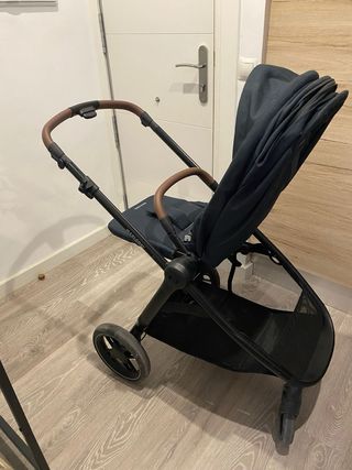 Silla de paseo Maxi-Cosi Oxford + capazo Oria