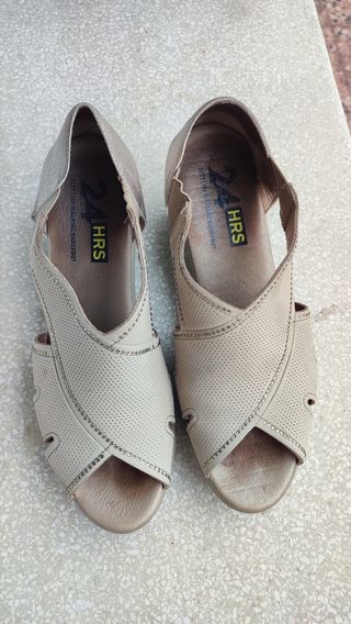 Sandalias 24HRS Beige Talla 39