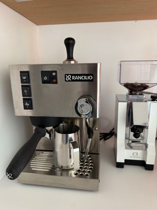 Cafetera Rancilio + Molinillo Eureka