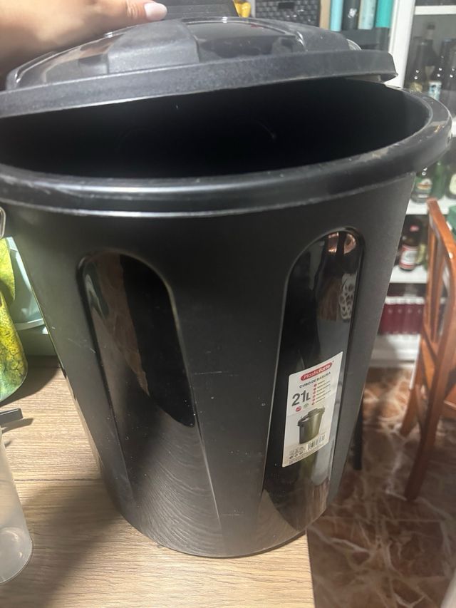 Cubo de basura 21L Plastic Forte