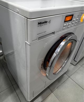 LAVADORA SECADORA MARCA MEIELE  
