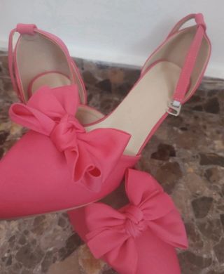 Tacones Fucsia Elegantes con Lazo