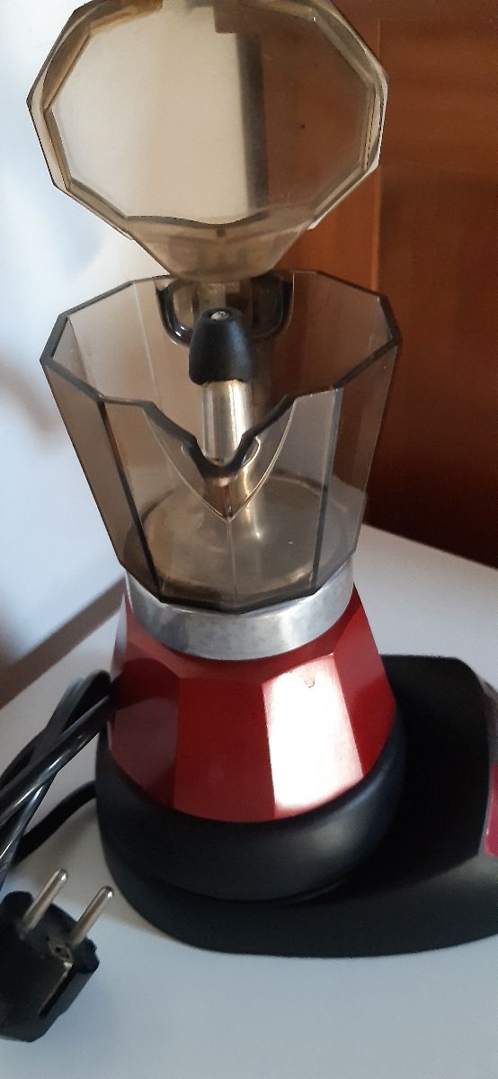 M Alicia De Longhi Rossa