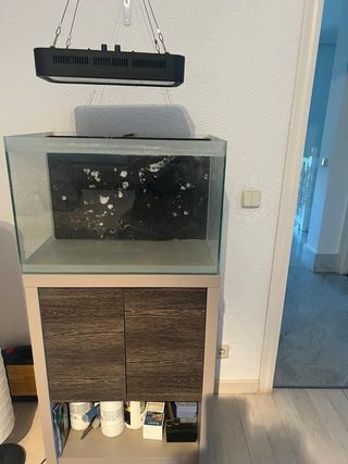 Acuario Marino Negro y Marrón 100 litros