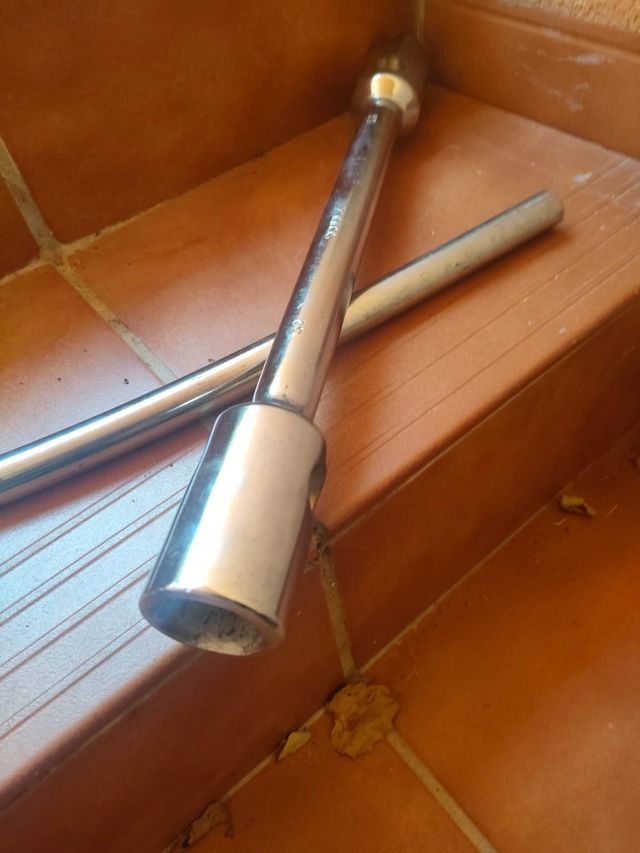 Llave de tubo 33mm