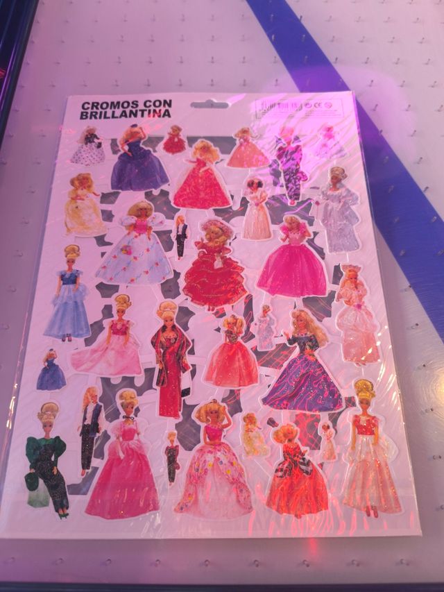 Cromos de muñecas con brillantina