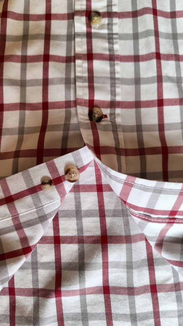 Camisa a cuadros roja, gris, blanco, Talla L