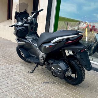 VOGE SR1 ADV 125 SEGURO GRATIS Y 5 AÑOS DE GARANTI