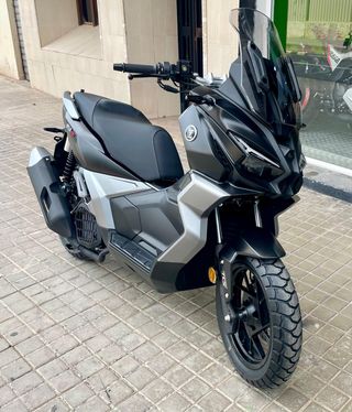 VOGE SR1 ADV 125 SEGURO GRATIS Y 5 AÑOS DE GARANTI