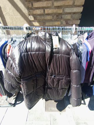 LOTE ROPA MUJER FERIAS -STOCK-OUTLET- MERCADILLO-