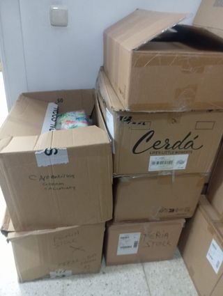 LOTE ROPA MUJER FERIAS -STOCK-OUTLET- MERCADILLO-