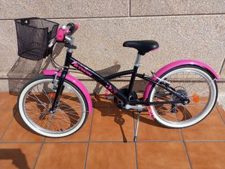 Bicicleta infantil B'TWIN rosa y negra