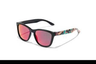 Gafas Hawkers Negras y Multicolor nuevas sin usar