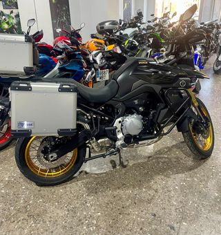 VOGE 900 DSX PROMO MATRI GRATIS* Y SEGURO 1 AÑO