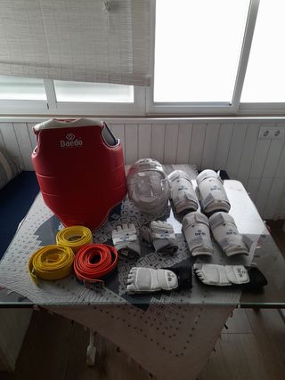Equipamiento Taekwondo Daedo