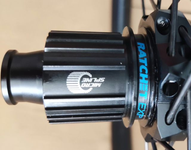 Rueda DT Swiss HX 1501 Hybrid