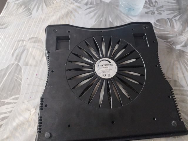 Base refrigeradora portátil para portátil