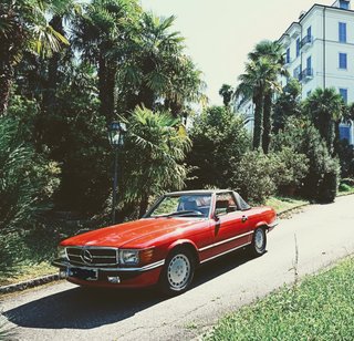 Mercedes-Benz  SL 560