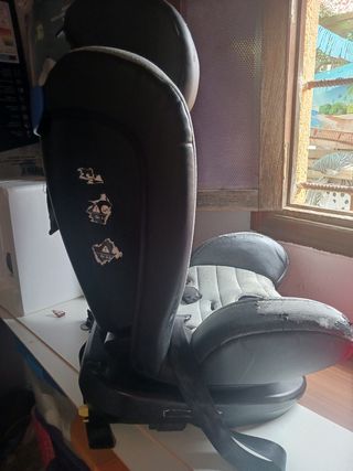 Asiento de coche para niño