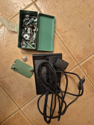 Máquina de coser Refrey transforma 427